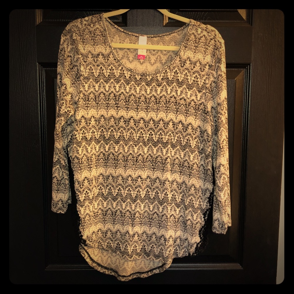 Black and white patterned sweater